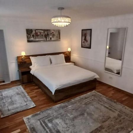 Five Rooms Braşov Extérieur photo